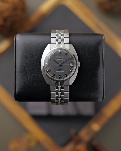 Longines Ultrachron Cushion Case Matte Grey Dial Ref. 8317 (circa late 1960s)