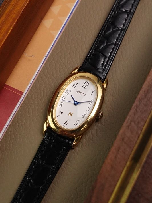 Seiko Ladies "Baignoire" Gold