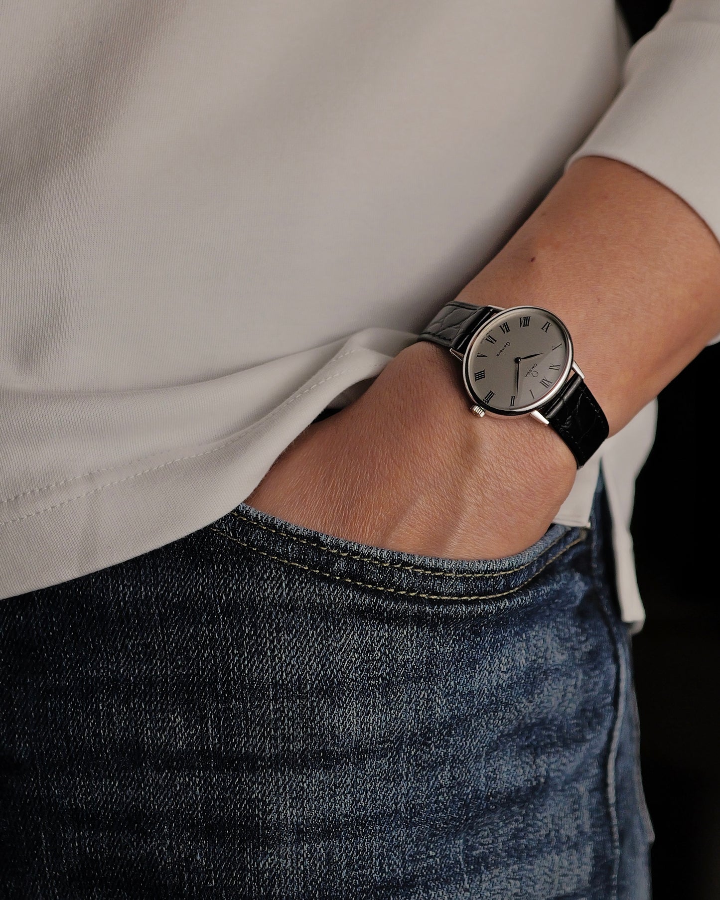 Omega Genève “Oval” Brushed Grey Dial Ref. 511.417 (circa 1973)