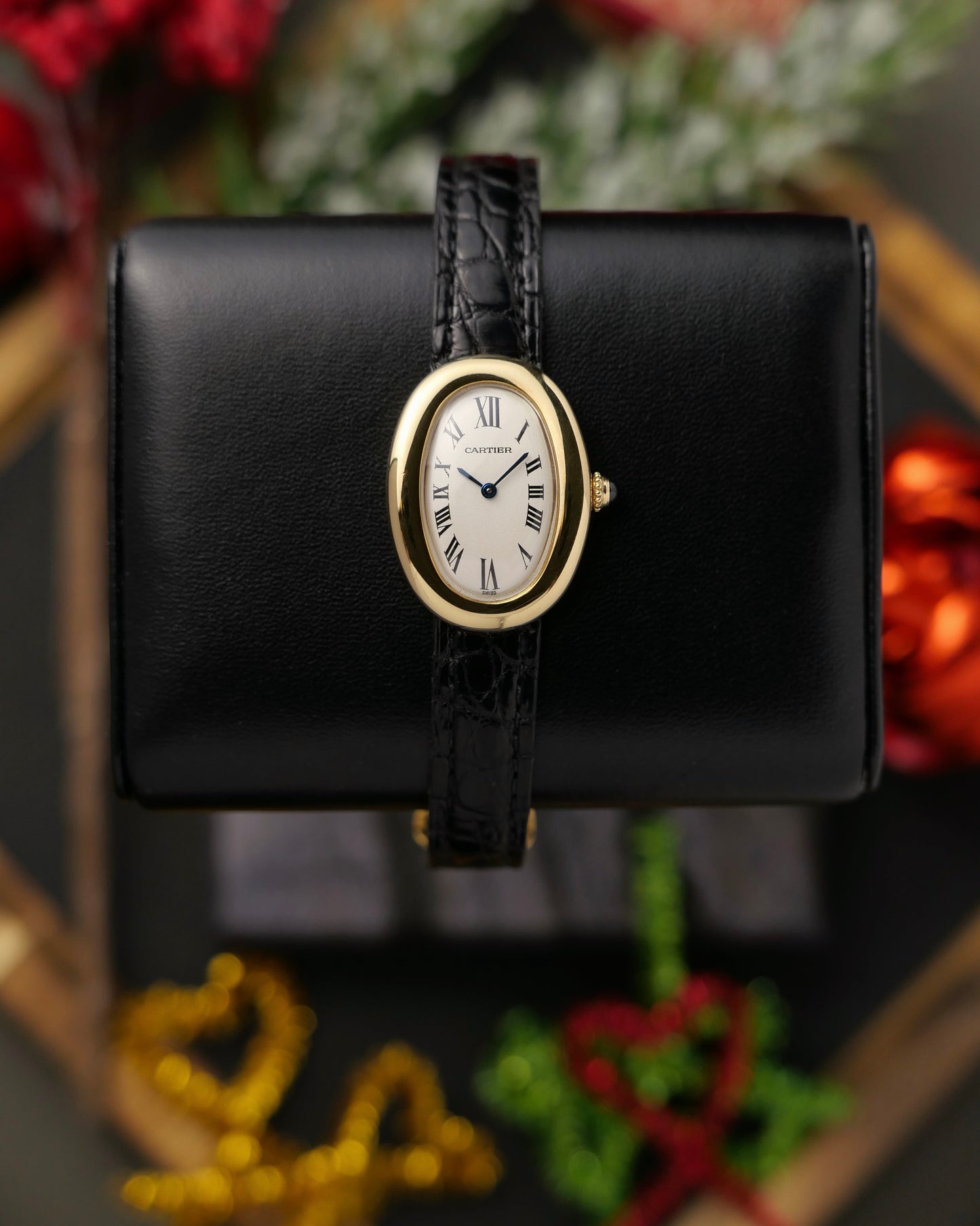 Cartier Baignoire SM 18k Yellow Gold Ref. 1952 1 (circa 1990s)