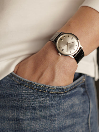 Longines “Domed Silver Sunburst Dial” Ref. 7841(circa 1960s)