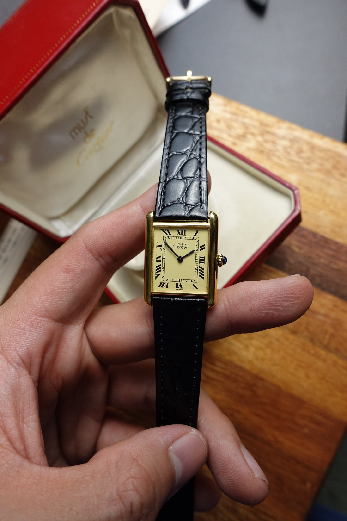 Must de Cartier Tank Large with box Manual winding #240239