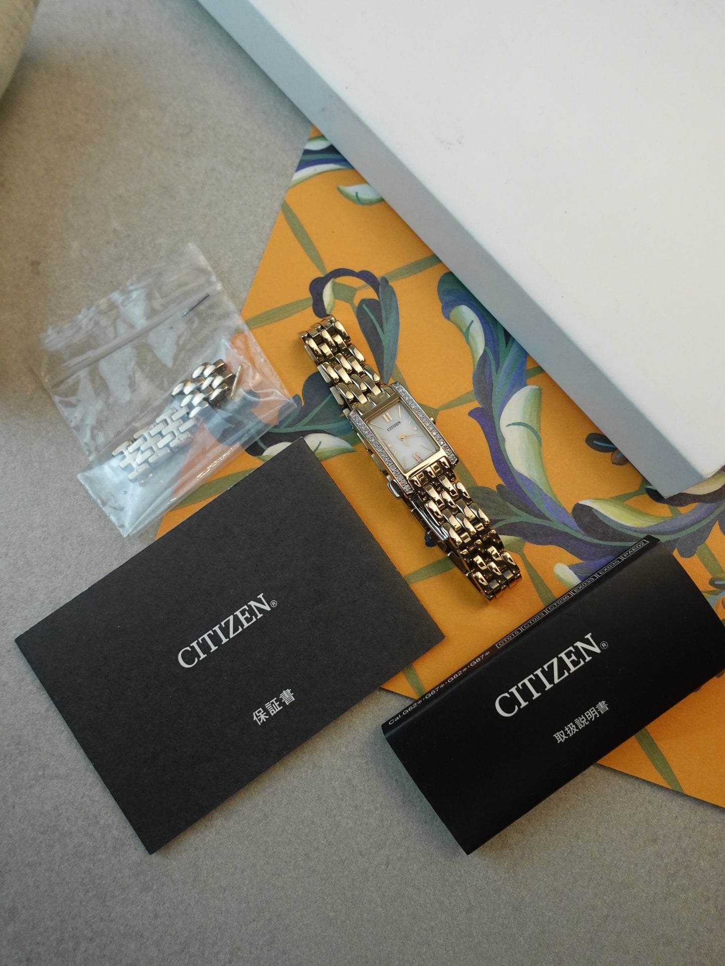 Citizen Eco-drive Tank Bracelet with side diamonds Full set