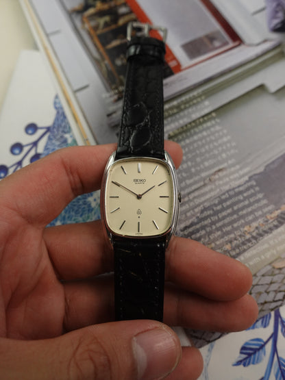 80s Seiko Quartz Elipse with rare Palladium plating case