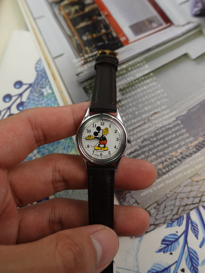 Seiko Lorus Mickey mouse quartz mini