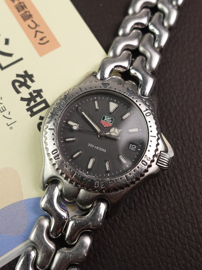 Tag Heuer Professional 200m Links Quartz in Stainless Steel