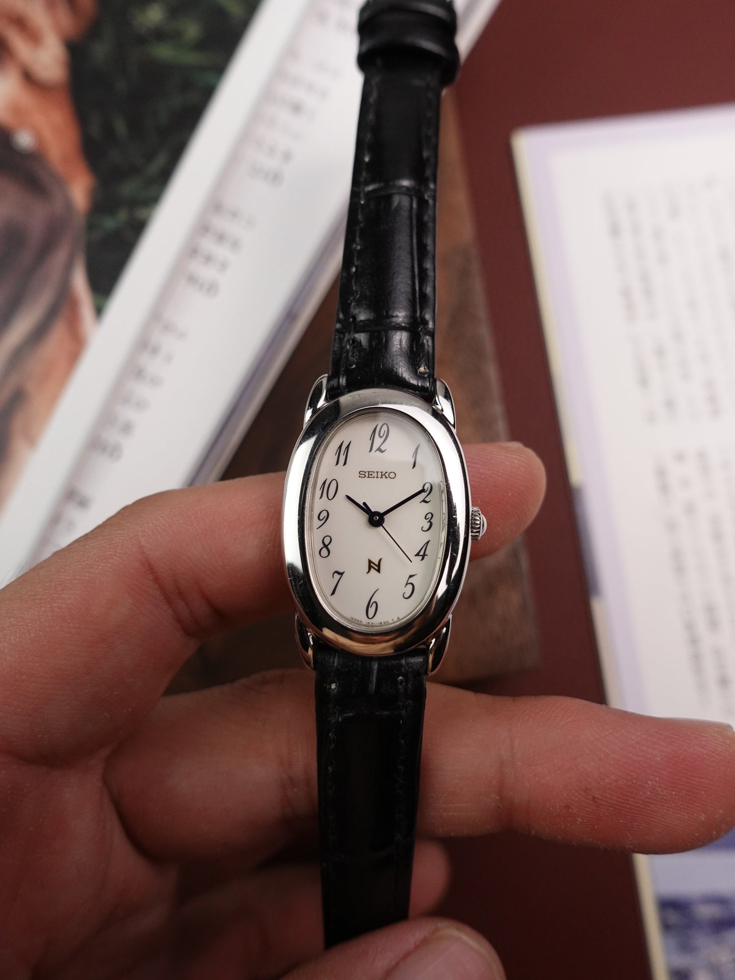 Seiko Ladies "Baignoire" silver