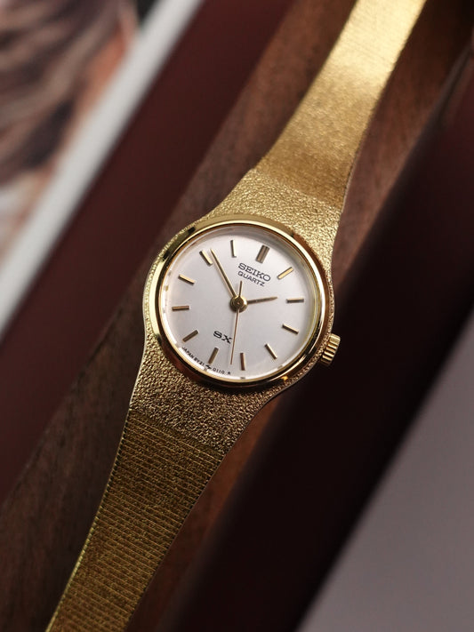 Ladies Seiko 8Y21-0020 with Hammered Case in Gold