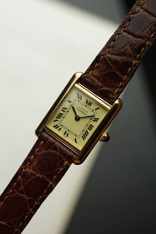 Must de Cartier Tank Small Vermeil 925 case