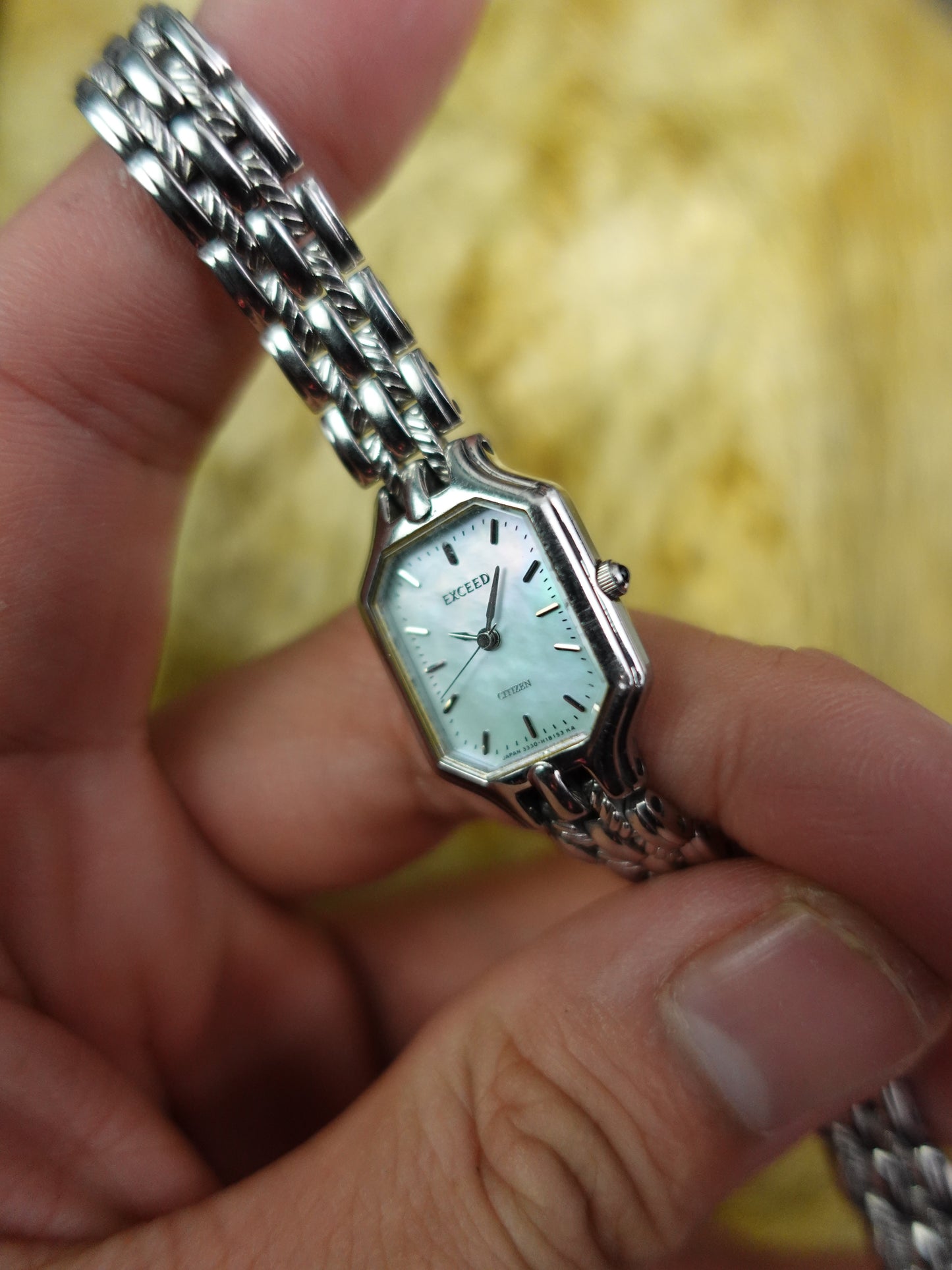 Ladies Citizen Exceed octo mother of pearl dial quartz