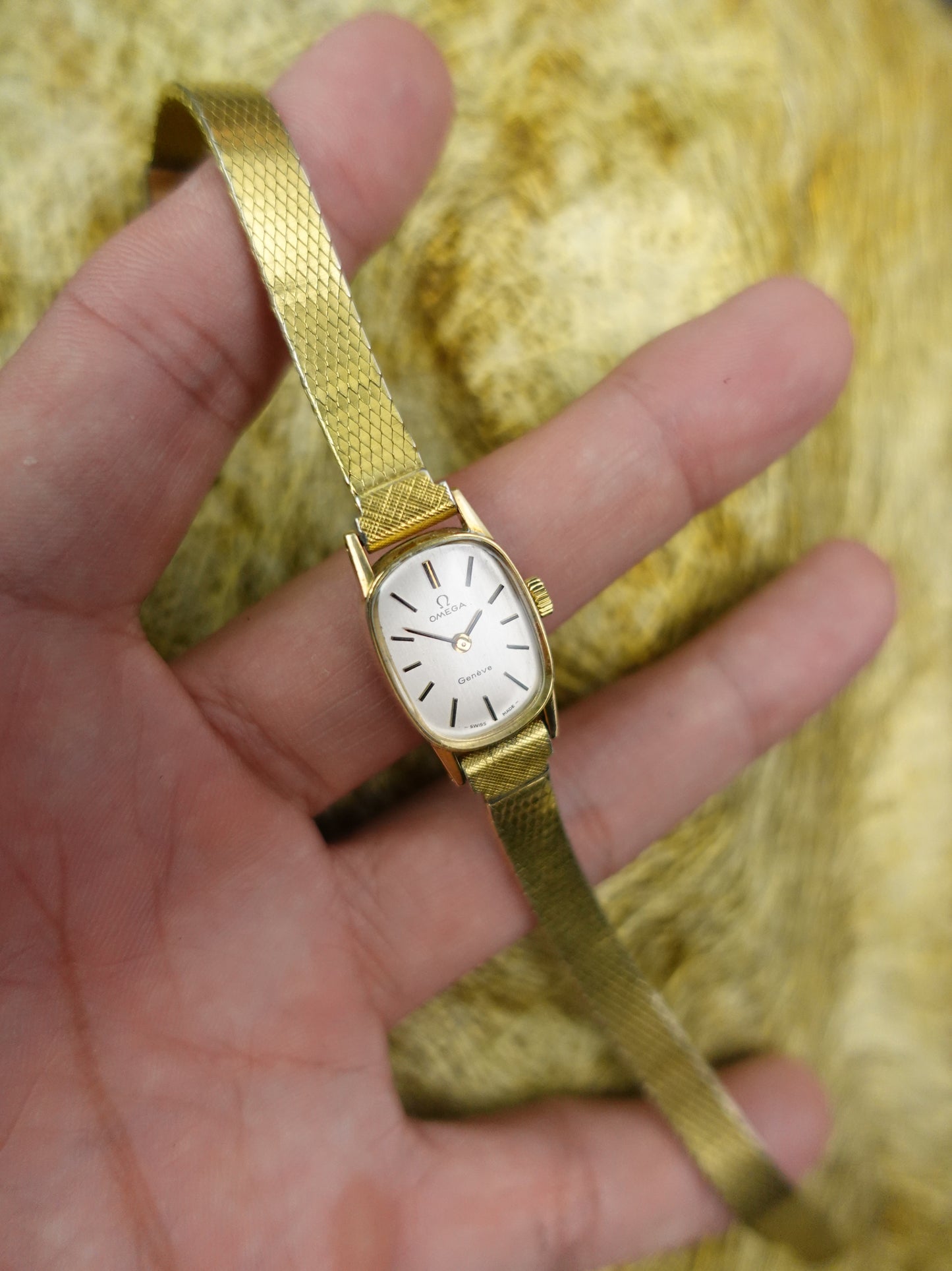 Ladies' Omega Geneve Mini Ellipse Manual winding (Fully service jan 2025) Circa 1970s