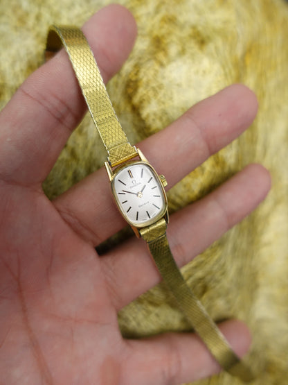 Ladies' Omega Geneve Mini Ellipse Manual winding (Fully service jan 2025) Circa 1970s