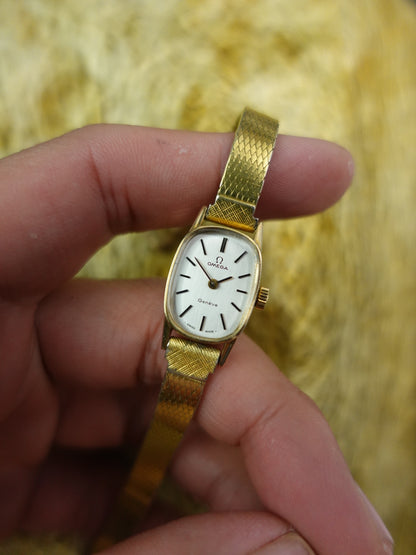 Ladies' Omega Geneve Mini Ellipse Manual winding (Fully service jan 2025) Circa 1970s