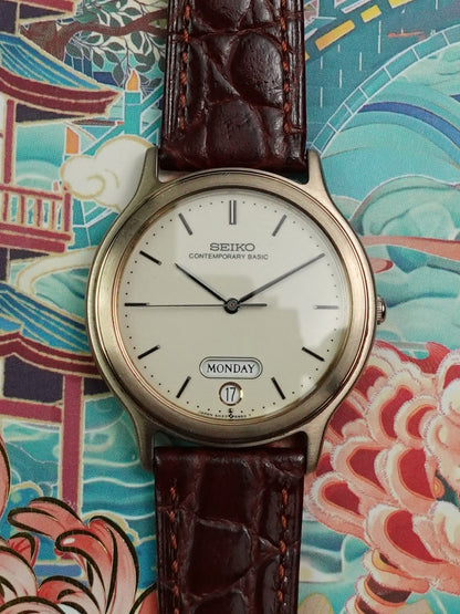 Seiko Contemporary Basic Day Date 5H23 - 6000 (champagne case)