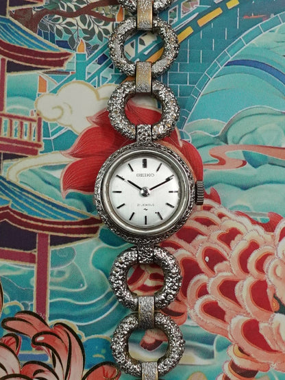 Ladies Seiko o-ring Bracelet Circa. 1971 11-0490 Manual winding