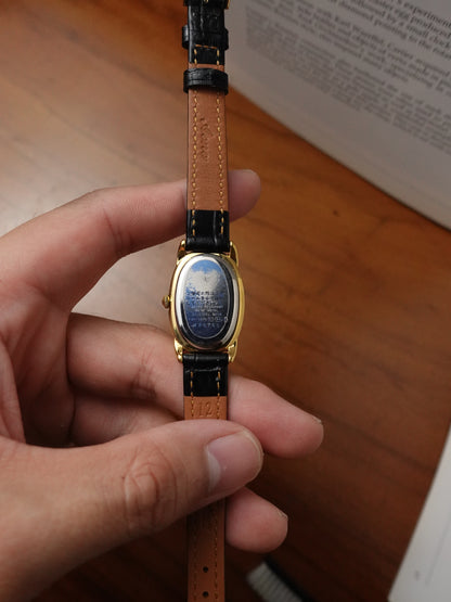 Seiko Ladies "Baignoire" Gold