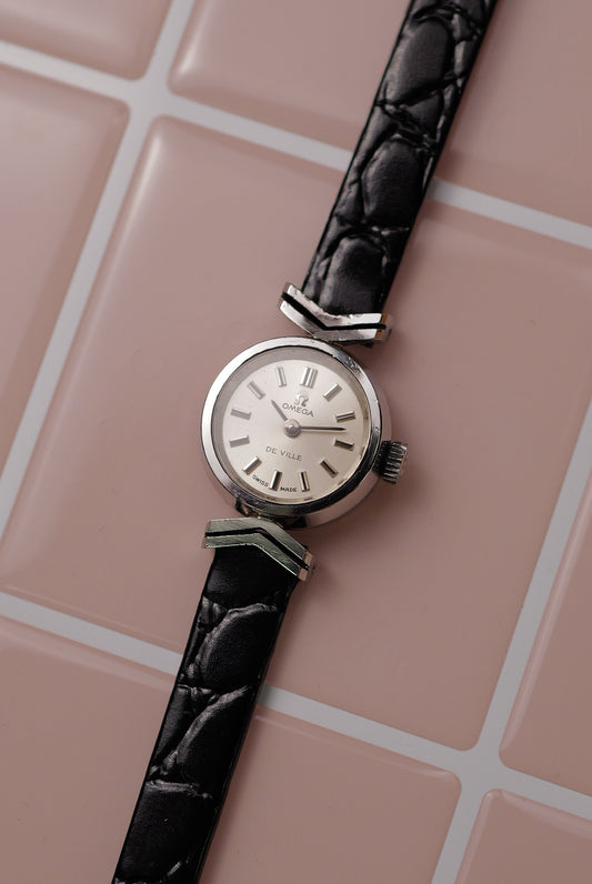 Ladies Omega Art Deco case Cal.1070 manual winding Art Deco lugs