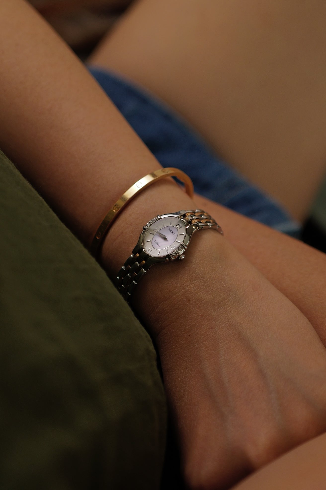 Seiko Exceline Oval with mother of pearl dial and bezel diamonds Circa. 1994 Full set