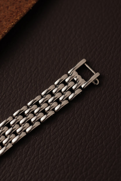 Seiko Exceline Bracelet with pink mother of pearl dial Circa. 1990