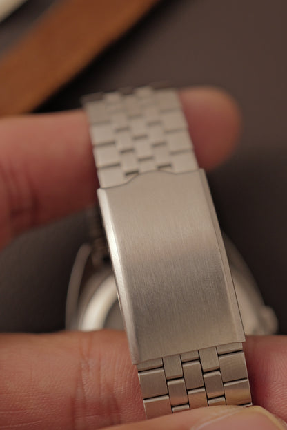 Seiko Lord Matic LM Gradient Dial with Faceted Circa. 1973
