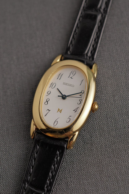 Seiko Ladies "Baignoire" Gold Circa. 1995