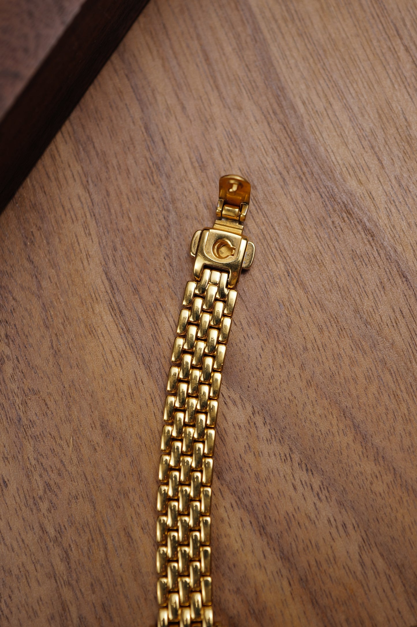 Seiko Exeline Tortue Mother of Pearl Dial with original bracelet Circa.1996
