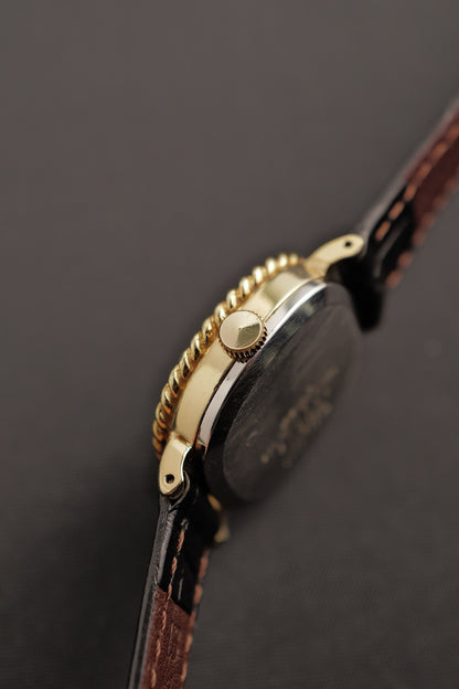 Seiko Socie Art-Deco "Onyx ribbon" Circa.1976