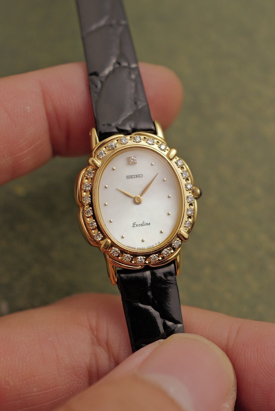Seiko "Mother of pearl Floral" Diamonds Circa. 1990