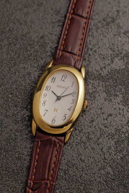 Seiko Ladies "Baignoire" Gold Circa. 1995 Full set
