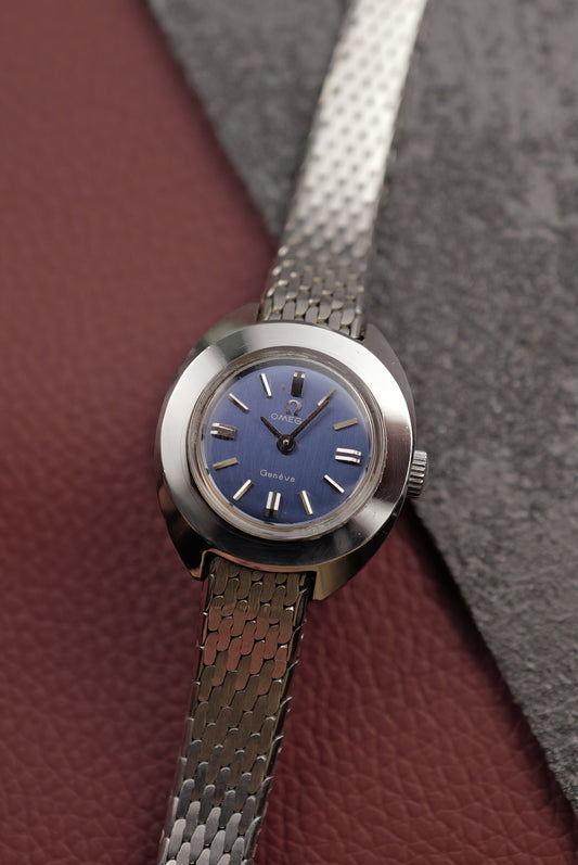 Omega Geneve C-case Manual winding Circa. 1970s w/ original bracelet