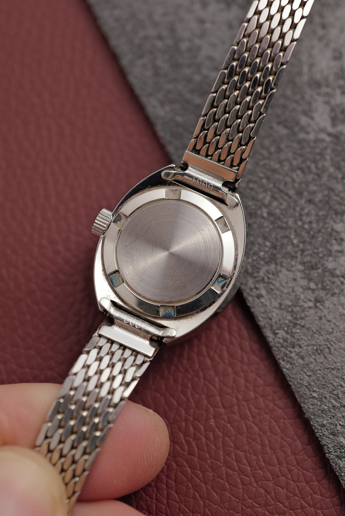 Omega Geneve C-case Manual winding Circa. 1970s w/ original bracelet