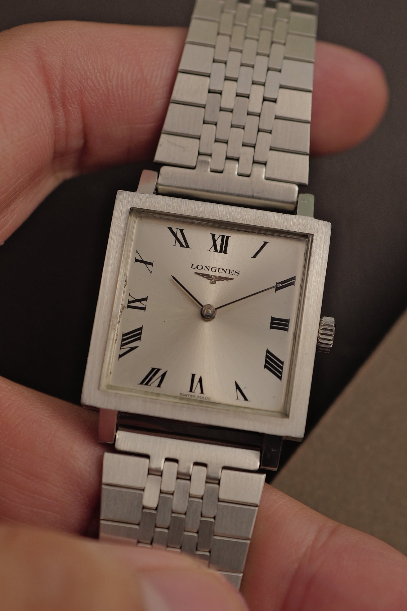 Longines Tank "Sunburst silver" Circa. 1967 original bracelet Manual winding