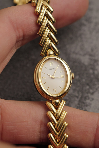 Seiko "V-fins" Gold Bracelet Circa. 1988
