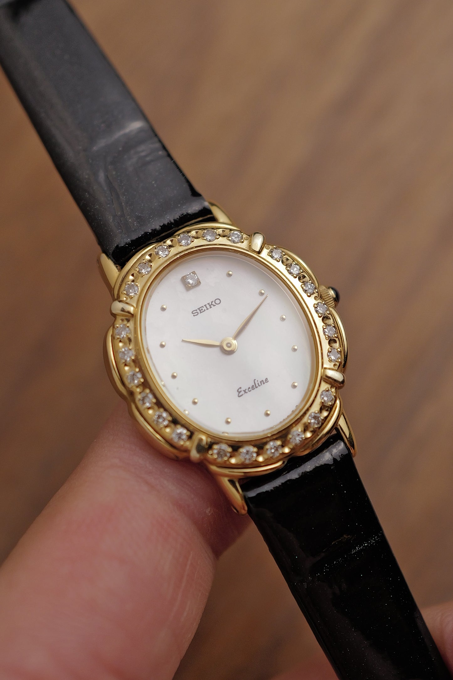 Seiko "Mother of pearl Floral" Diamonds Circa. 1990