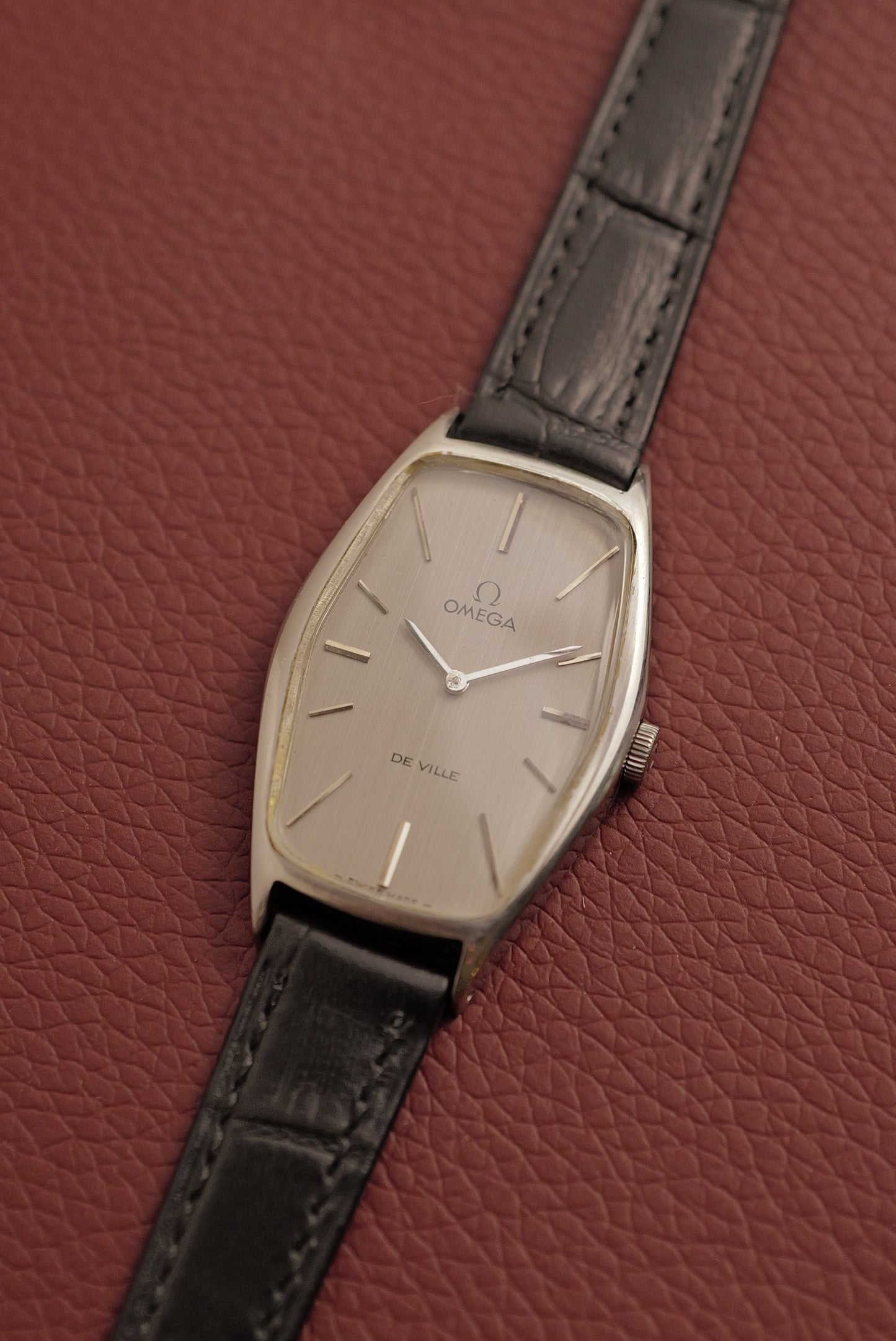 Omega De-ville "Tonneau" Circa. 1972