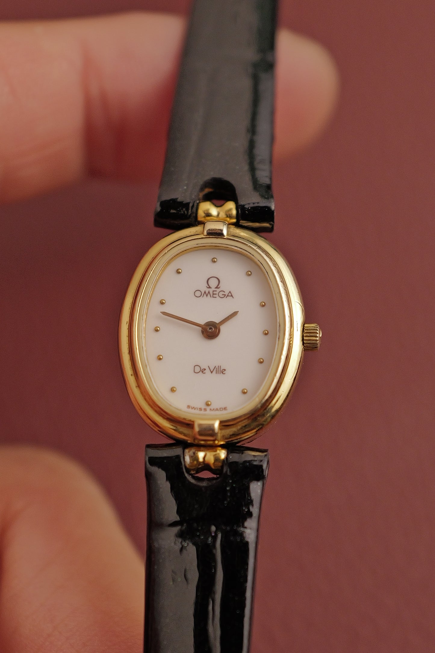 Omega "Mini-Ellipse" De-ville. Circa. 1990