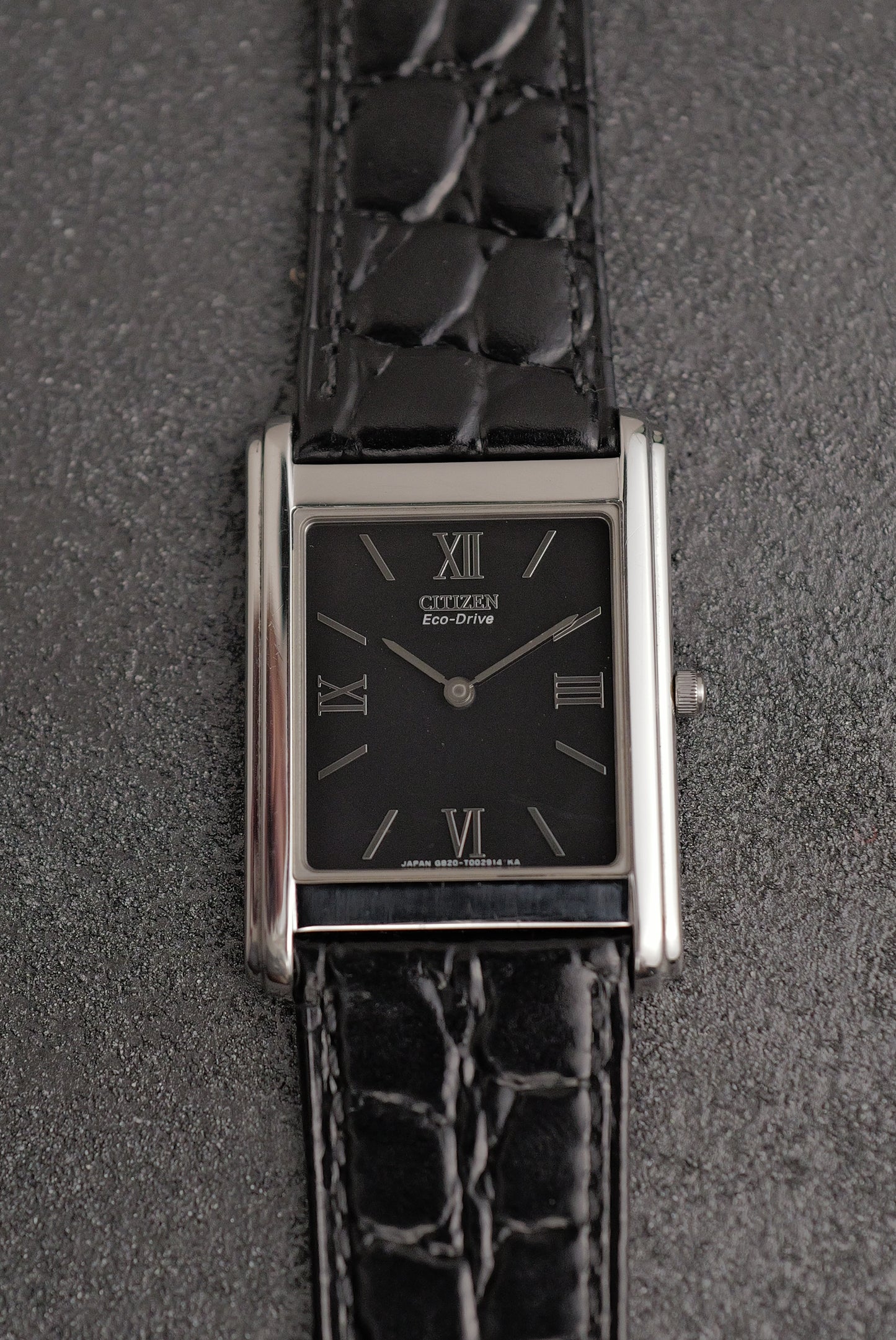 Citizen Tank Eco-drive Solar Men's Circa. 1990s