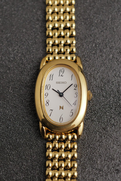 Seiko Ladies "Baignoire" Gold On custom bracelet Circa. 1995