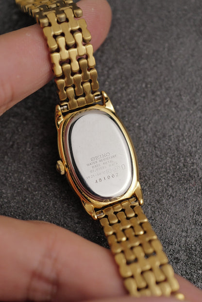 Seiko Ladies "Baignoire" Gold On custom bracelet Circa. 1995