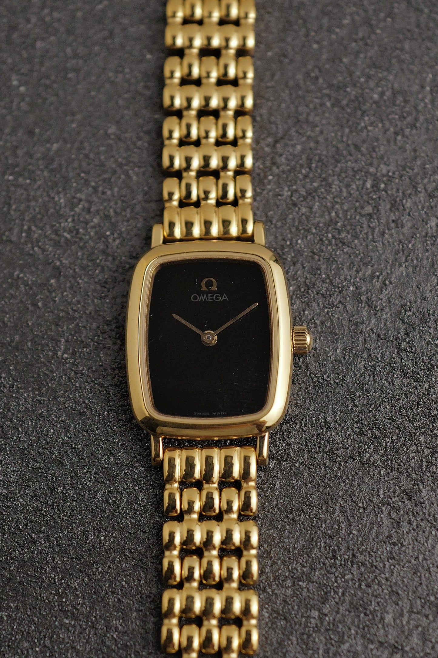 Omega De-ville "Onyx Oval" Circa. 1990s
