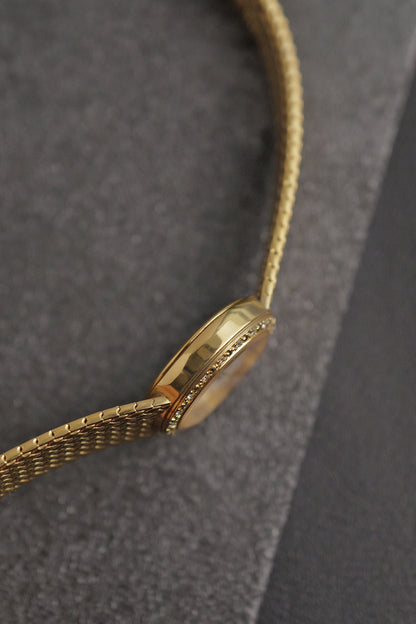 Seiko Excline Mother of Pearl Diamonds integrated bracelet Circa. 1990