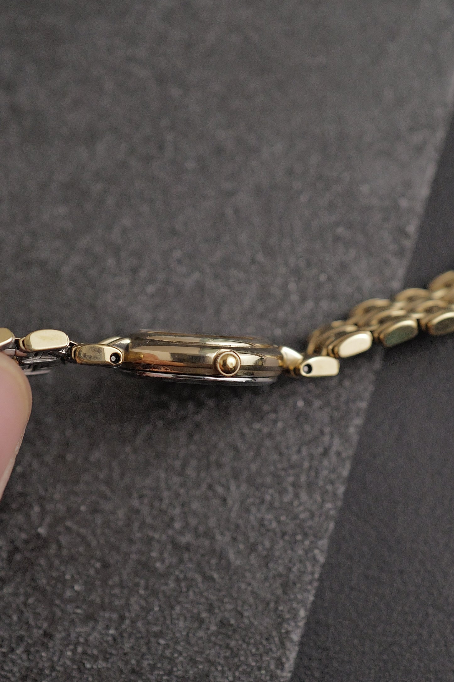 Seiko Lucent Multi-link Bracelet Circa.1991 1F21-OE60