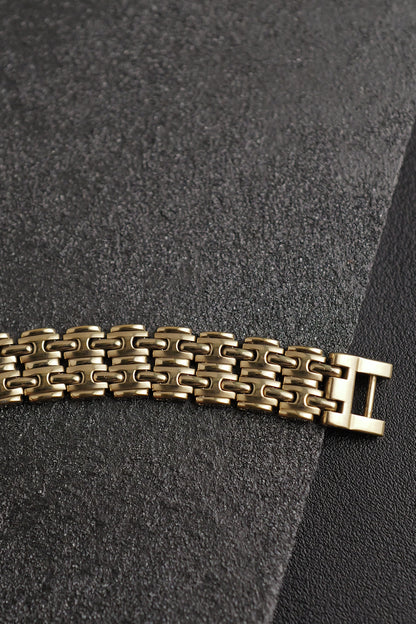 Seiko Lucent Multi-link Bracelet Circa.1991 1F21-OE60