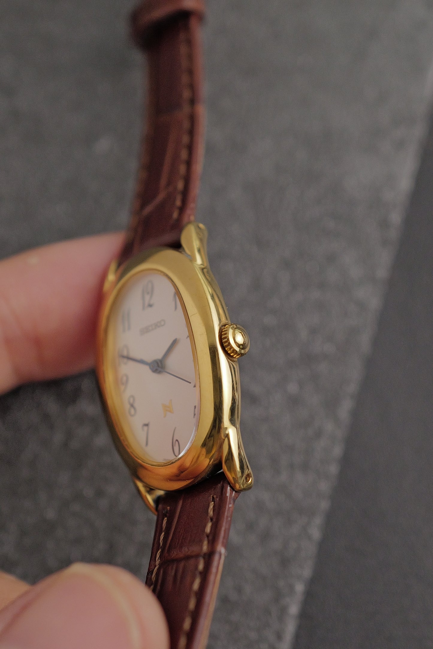 Seiko Ladies "Baignoire" Gold Circa. 1995