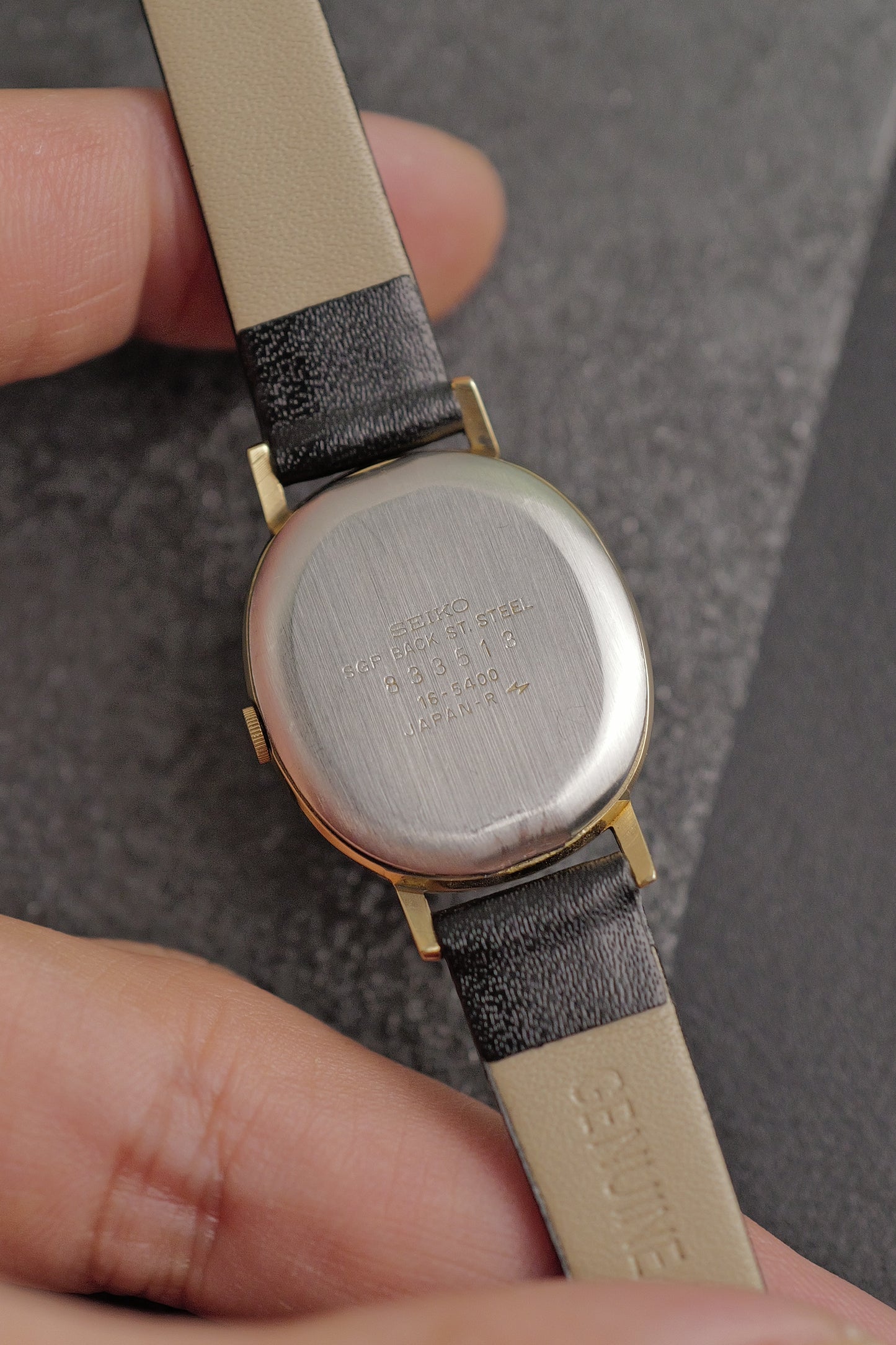 Seiko Quartz "Olive Green" Ellipse Circa. 1978