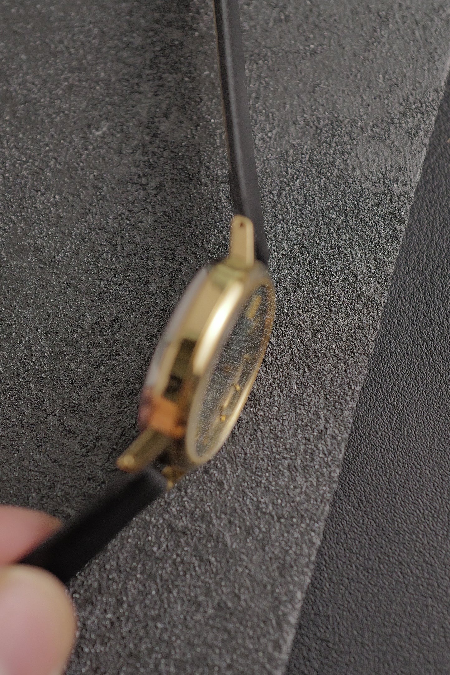 Seiko Quartz "Olive Green" Ellipse Circa. 1978