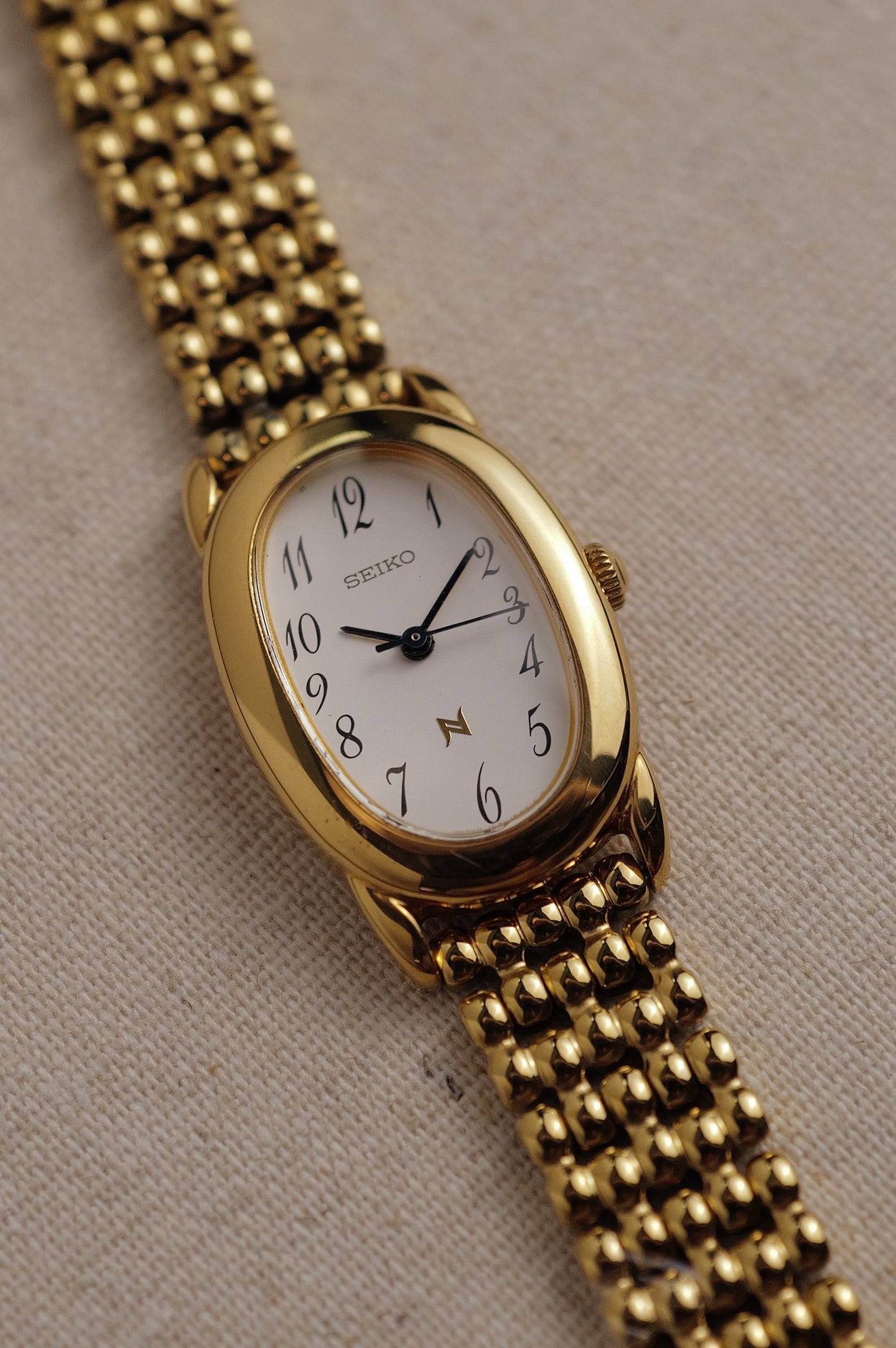 Seiko Ladies "Baignoire" Gold On custom bracelet Circa. 1995