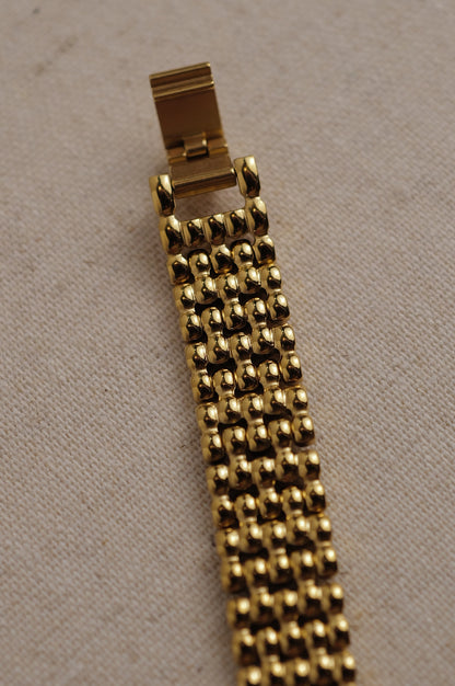 Seiko Ladies "Baignoire" Gold On custom bracelet Circa. 1995