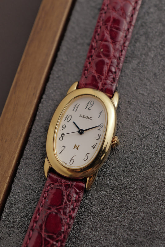 Seiko Ladies "Baignoire" Gold Circa. 1995 w/ original strap buckle
