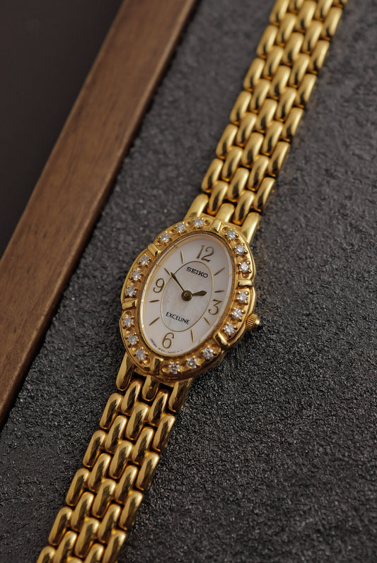 Seiko Exceline Mother of Pearl with gemstones Circa. 1991